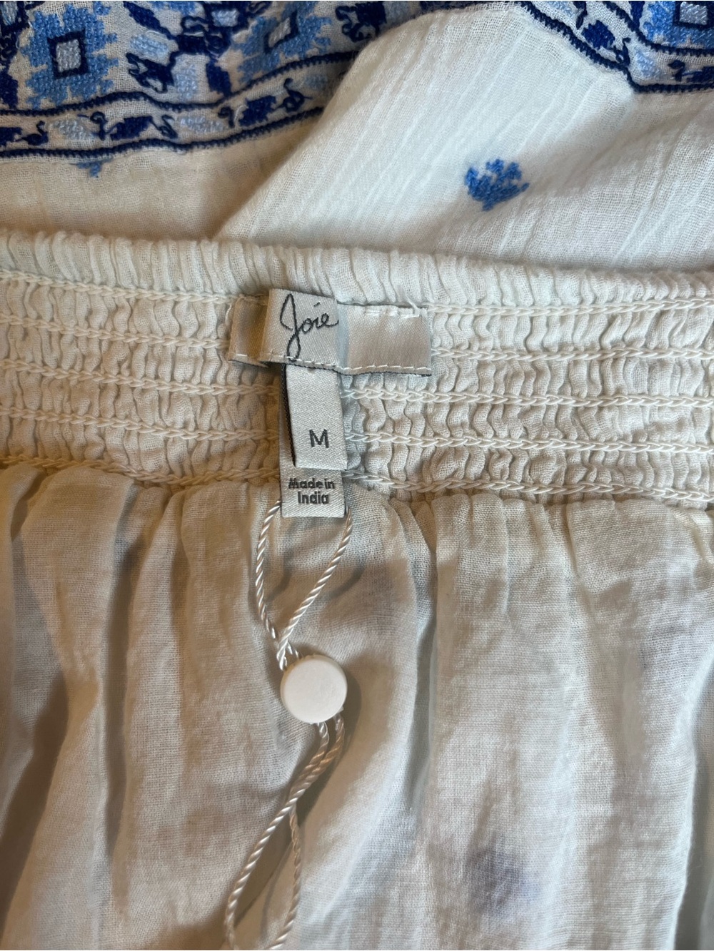 Joie White Tank Top with Blue Embroidered Motif Medium - Picture 5 of 6